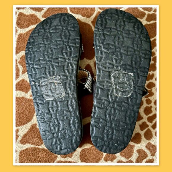 Muk Luks Women’s Teal Blue Black Rhinestone Strap Slides - Picture 3 of 3